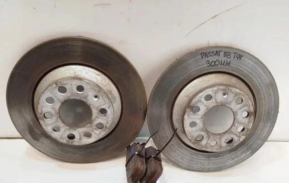 Volkswagen PASSAT B8 Brake discs and calipers set 3Q0