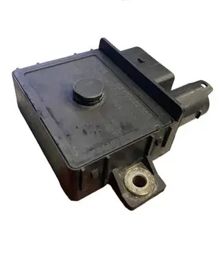 BMW 7 E38 Glow plug pre-heat relay E2110022368
