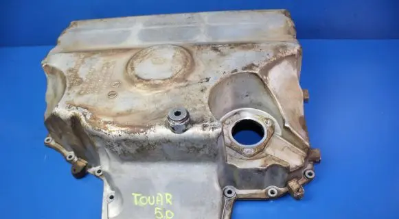 Volkswagen Touareg I Oil sump