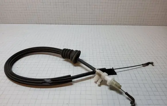 Volkswagen PASSAT B6 Front door cable line 