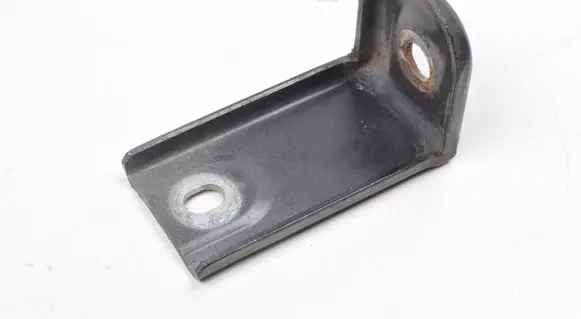 Maserati Quattroporte Radiator mount bracket 