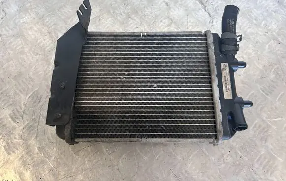 Audi RS5 Coolant radiator 8K0121212C