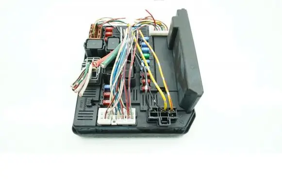 Nissan Qashqai Fuse box set 284B7JD00B