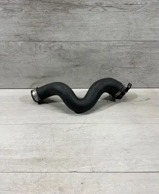 Intercooler hose/pipe