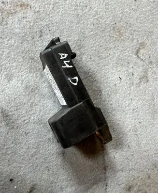 Audi A4 S4 B6 8E 8H Airbag deployment crash/impact sensor 8D0959643B 8D0959643