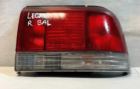 Subaru Legacy Rear/tail lights 22020538 3311008R 2202057