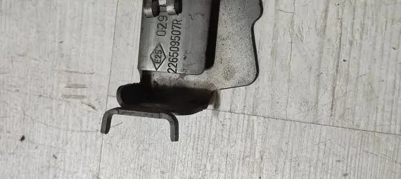 Nissan Qashqai Other engine bay part 226509507R