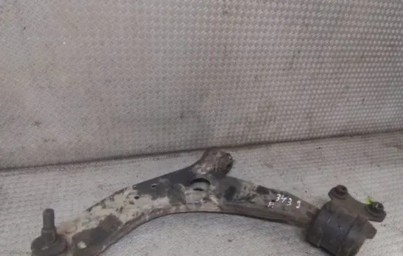Ford Focus Front lower control arm/wishbone