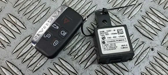 Jaguar XE Ignition key/card AH4N15607AE