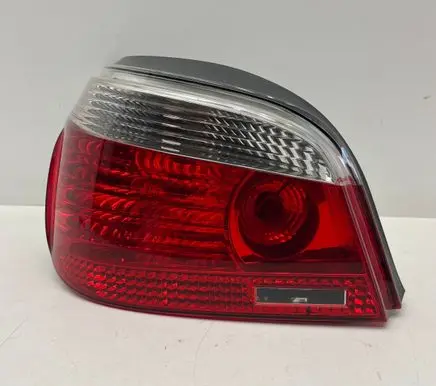 BMW 5 E60 E61 Rear/tail lights 6910767
