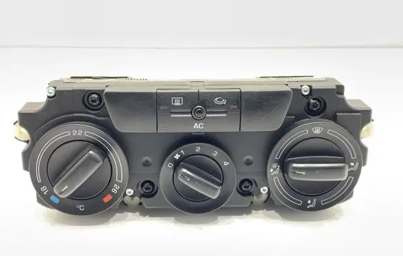 Skoda Octavia Mk2 (1Z) Interior fan control switch 