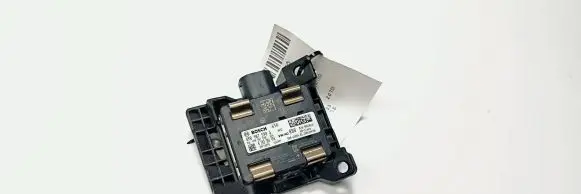 Audi A4 S4 B9 8W Distronic sensor radar 