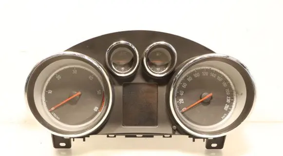 Opel Astra J Clock 