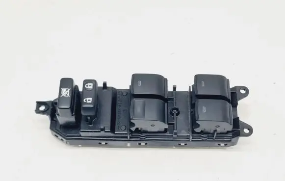 Toyota Land Cruiser (J150) Electric window control switch 8404060230