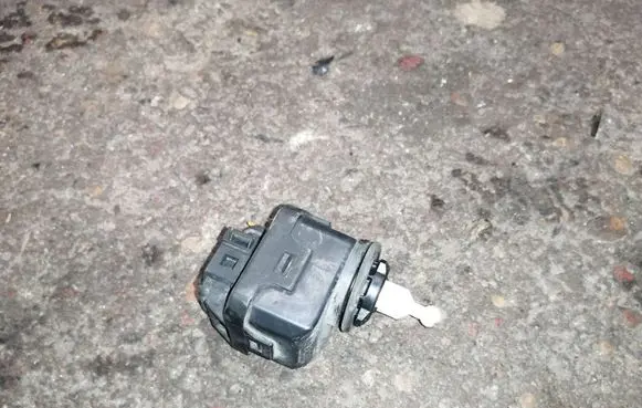 Audi A3 S3 8L Headlight level adjustment motor 3B0941295C