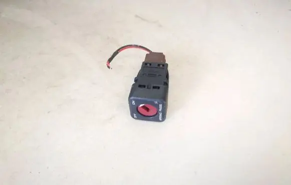 Toyota Aygo AB10 Passenger airbag on/off switch 96373205xt