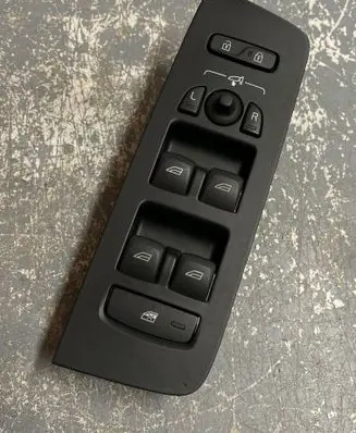 Volvo V40 Electric window control switch 31453232 17W204