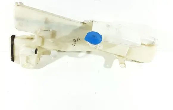 Honda CR-V Windshield washer fluid reservoir/tank