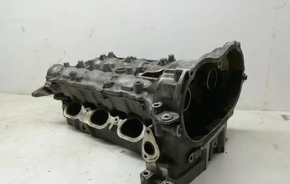 Mercedes-Benz E W211 Engine head 2720162401