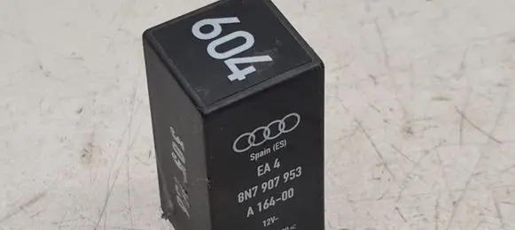 Audi TT Mk1 Other relay 8N7907953 A16400