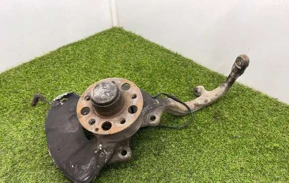 Mercedes-Benz S W221 Front wheel hub spindle knuckle