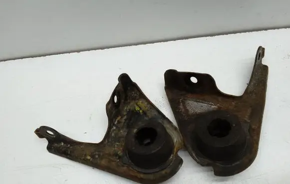 Ford Mustang VI Muffler mount bracket/holder FR335G298CD FR335A261BD