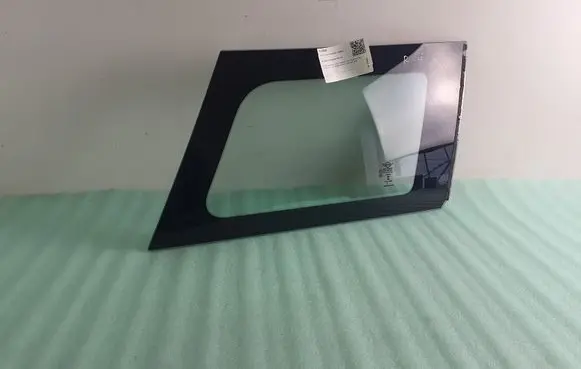 Mini Cooper Countryman F60 Rear side window