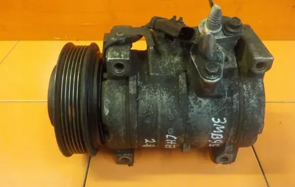 Jeep Cherokee III KJ Air conditioning (A/C) compressor (pump) 4472203972
