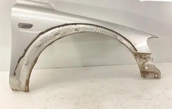 Volvo XC70 Fender
