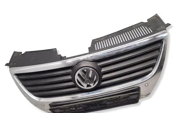 Volkswagen PASSAT B6 Front bumper upper radiator grill 3C0853651 3C0853551
