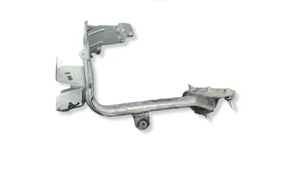 Audi Q7 4M Fender mounting bracket 4M0821132C 4M0821162B 4M0821138B