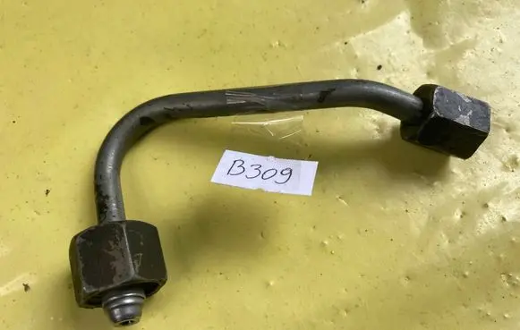 Mercedes-Benz B W245 Fuel injector supply line/pipe A6400700533