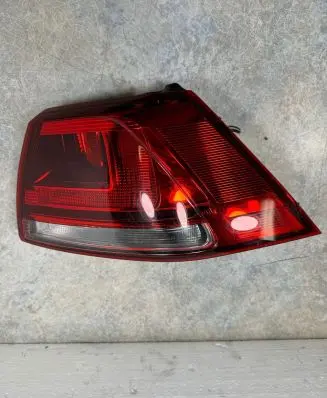 Volkswagen Golf VII Rear/tail lights 5G0945096B 90029152 900291520CP7