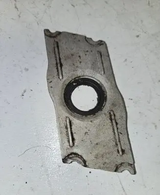 Audi A6 S6 C6 4F Fuel Injector clamp holder 059103113E