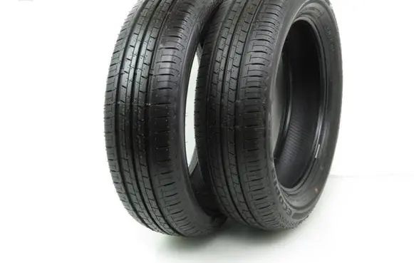 Volkswagen Golf V R16 summer tire 
