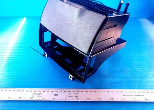 Cup holder front