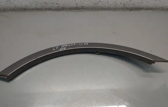 Hyundai ix 55 Rear arch trim