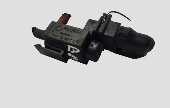 BMW 3 F30 F35 F31 Turbo solenoid valve 70231800 7810831
