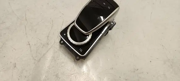 Mercedes-Benz GLE (W166 - C292) Head unit multimedia control A1669006514 A1669004919