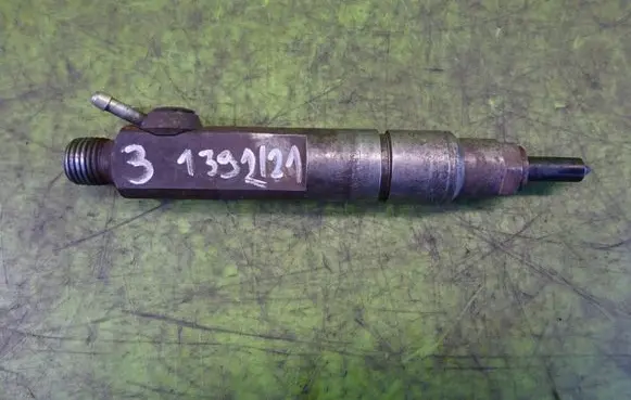 Volkswagen II LT Fuel injector 074130203B