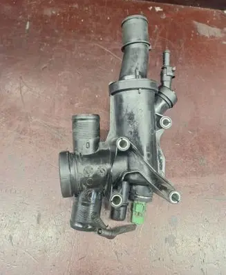 Ford C-MAX I Thermostat 105848301 280921