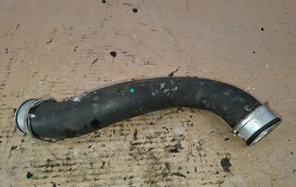 Infiniti Q50 Air intake hose/pipe 