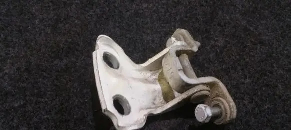 Volvo S40, V40 Rear door lower hinge 9y7