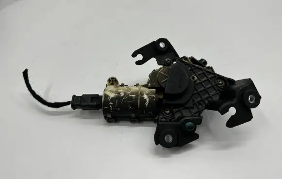 Peugeot 3008 II Tailgate/trunk/boot lift motor 9687233280