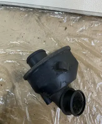Mercedes-Benz C W202 Brake vacuum hose/pipe A6110981207 E2029