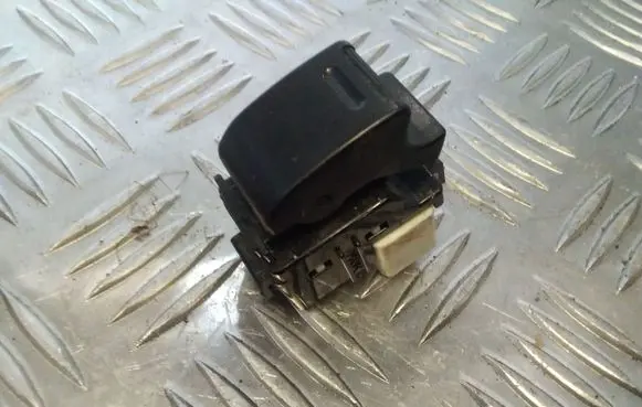 Toyota Prius (XW20) Electric window control switch