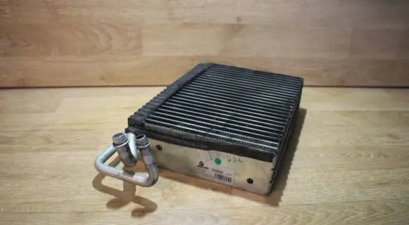 BMW 3 E46 Air conditioning (A/C) radiator (interior) 65693