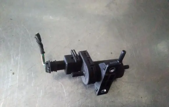 Renault Espace - Grand espace IV Turbo solenoid valve 8200762597
