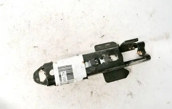 Audi Q3 8U Seat belt adjustment rail 