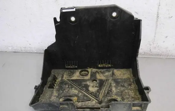 Renault Kangoo II Battery box tray 